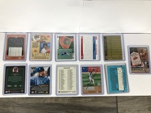 lot 467 image: 11 - Collectible Baseball Cards