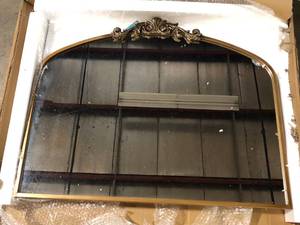 Kate and Laurel Arendahl 36.00 in. W x 28.50 in. H Arch Metal Gold Framed Traditional Wall Mirror   Customer Returns See Pictures