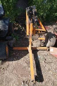 lot 47 image: Engine Stand
