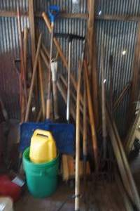 lot 78 image: LawnGarden Tools
