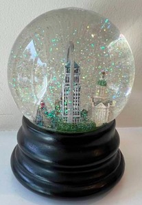 lot 14 image: Snow Globe ST. LOUIS MISSOURI Music Box Song Saks Fifth Avenue