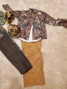 lot 20 image: Mens Hunting Clothing Lot