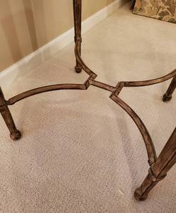 lot 139 image: BERNHARDT Side Table Iron Base with a Beveled Glass Table Top