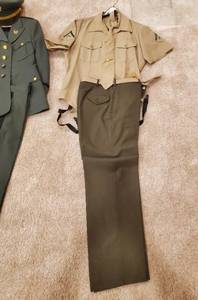 lot 149 image: Lot of Vintage Military Uniforms Vietnam Marine Corps Dress Clothing