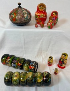 lot 168 image: Lot of RUSSIAN Hand Painted Souvenirs including Matryoshka Dolls