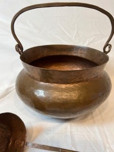 lot 173 image: Antique Hammered COPPER Cauldron Pot w Ladle