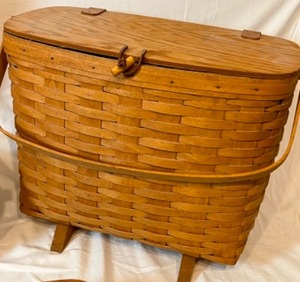 lot 182 image: Lot of 5 LONGABERGER Split Reed Baskets