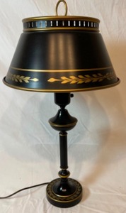 lot 210 image: Vintage Toleware Torchiere Metal Table Lamp Black Gold Working