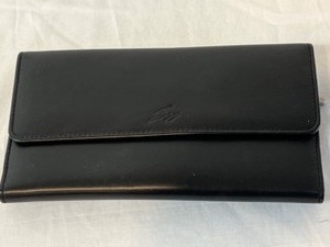 lot 265 image: Wallets for Men and Women including Coach, Stone Mountain, Buxton, Saddler