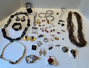 lot 307 image: Huge Lot of Costume Jewelry Designer, Earrings, Necklaces, Bracelets, Pins