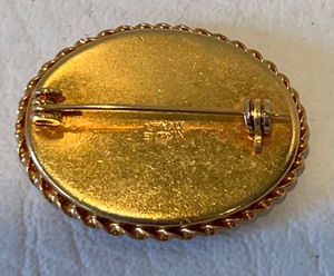lot 313 image: Vintage Italian Micro Mosaic Pin or Brooch