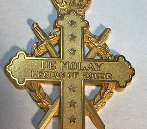 lot 162 image: Vintage DeMolay Legion of Honor Cross Pendant