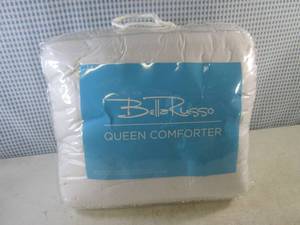 (D-2) Bella Russo Queen Size Comforter White