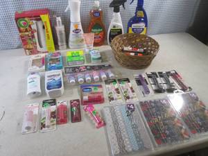 (D-3) Lot of Assorted Misc - See Photos