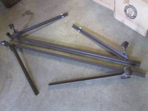 (EW7) Metal Bed Frame...