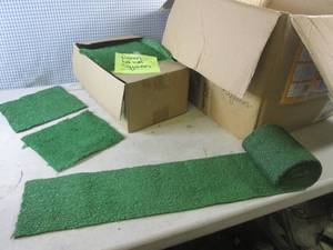 (A-4) Rolls and Squares of Green Lawn Carpet (IndoorOutdoor Carpet)