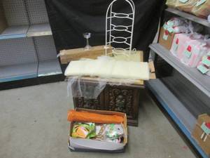 (EC1) End Table And Other Misc - See Photos