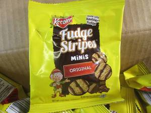 (A-4) Case of 130 Bags Keebler Fudge Stripes Original Minis Cookies 1oz Bags Past Date