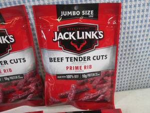 (C-1) 4 Jumbo Size Bags Jack Links Prime Rib Beef Tender Cuts 5.6oz Bags Best by July 2023