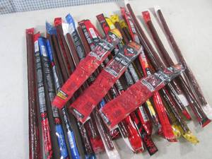 (EC2) 24 Assorted Jack Links Snack Sticks Past Date