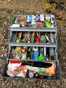 lot 39 image: Tackle Box & Contents