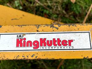 lot 13 image: King Kutter Middle Buster