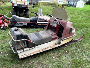 lot 9 image: Husky Snowmobile Waseca MN