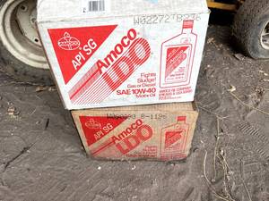 lot 52 image: 21 Quarts Amoco LDO 10w40 Oil