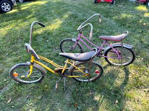 lot 73 image: Pair of Vintage Bicycles