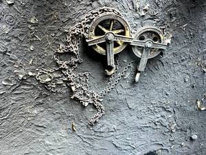 lot 78 image: Chain Pulley