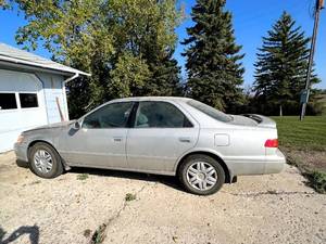 lot 3 image: 2001 Toyota Camry LE with 39,129 Miles
