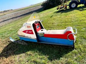 lot 15 image: Polaris Colt Snowmobile with Polaris Cover