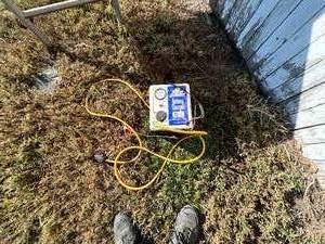 lot 118 image: 10 Amp Polar Start Battery Charger