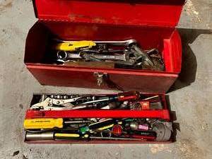 lot 288 image: Tool Box & Contents