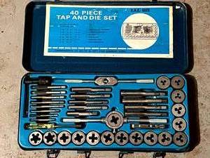 lot 291 image: 40 Piece Tap & Die Set