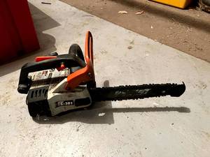 lot 293 image: Echo CS-301 Chain Saw