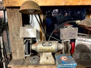 lot 294 image: Sioux Bench Grinder
