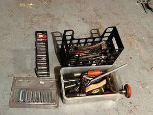 lot 298 image: Tools