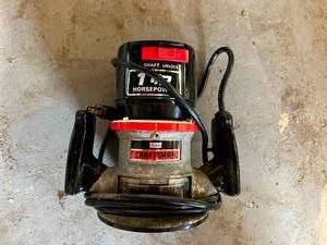 lot 176 image: Craftsman 1.5HP Router