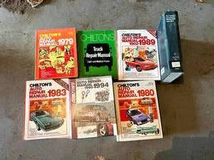 lot 178 image: Chiltons Manuals