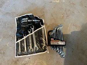 lot 184 image: Wrenches