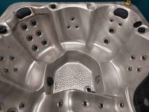 lot 1 image: BJORN VALHALLA SPA HOT TUB