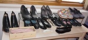 Clothing Shoes Womans Capezio, LArtiste Pillow Leather Slide Sandal, Sofft Sacora Chelsea Boot, Merrell Spire Stretch Black Leather Loafer, Penny Loafers Floral Smoking Slippers Black, Clarks Artisan Dark Gray Suede Mary Jane Loafer Etc
