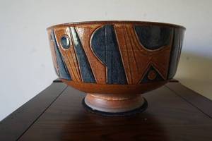 Artist Signed Pottery Hegland 11 Diameter 6.5 tall