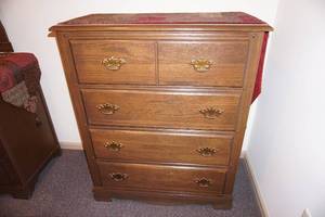 Furniture Bedroom MCM 1970 Royal Oak Four-Drawer Dresser