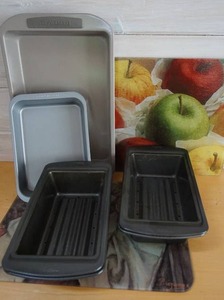 Housewares Kitchen Bakeware Glass Cutting Boards Wilton Etc