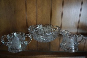 Collectible Vintage FITZ and FLOYD Crane with Pine Set of Four Each Salad Plate 7 12  Mug 3 34