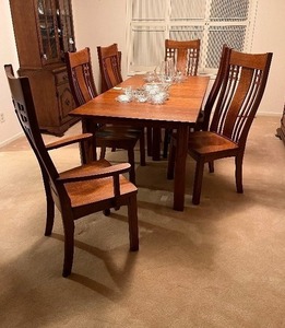 Furniture Amish Arts and Crafts Quarter-Sawn Dining Room Table and Six Lattice-Back Chairs(2 Captain Arm Chairs) 60 x 36 with 3 additional 12 leaf stored underneath