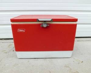 lot 134 image: Vintage Coleman Cooler