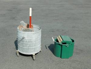 lot 130 image: Vintage Green Press #13 and Deluxe Mop Wringers With 3 Mop Handles
